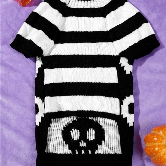 Skull Pet Sweater - Picture 4 of 5